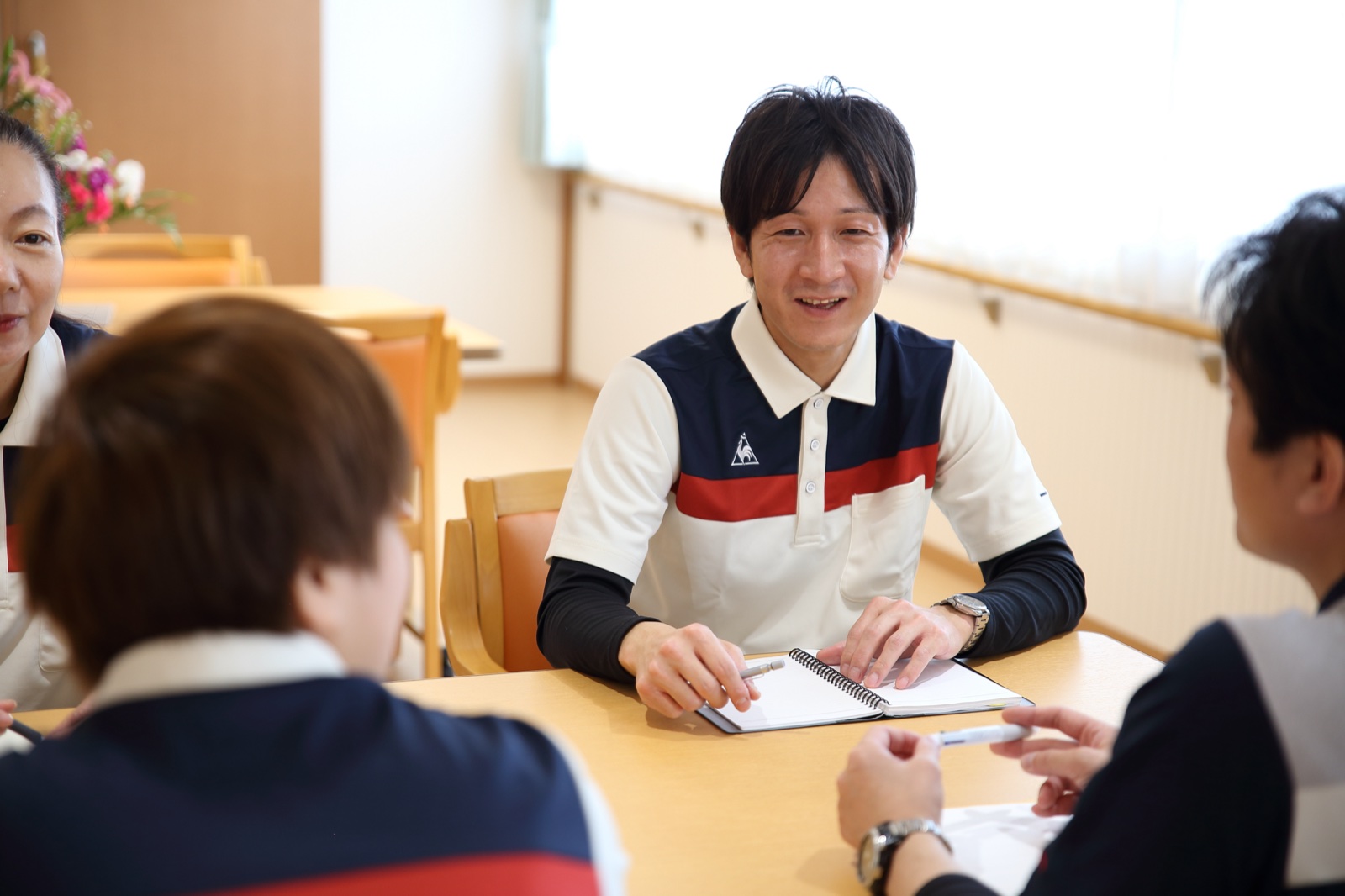 スタッフミーティングの様子